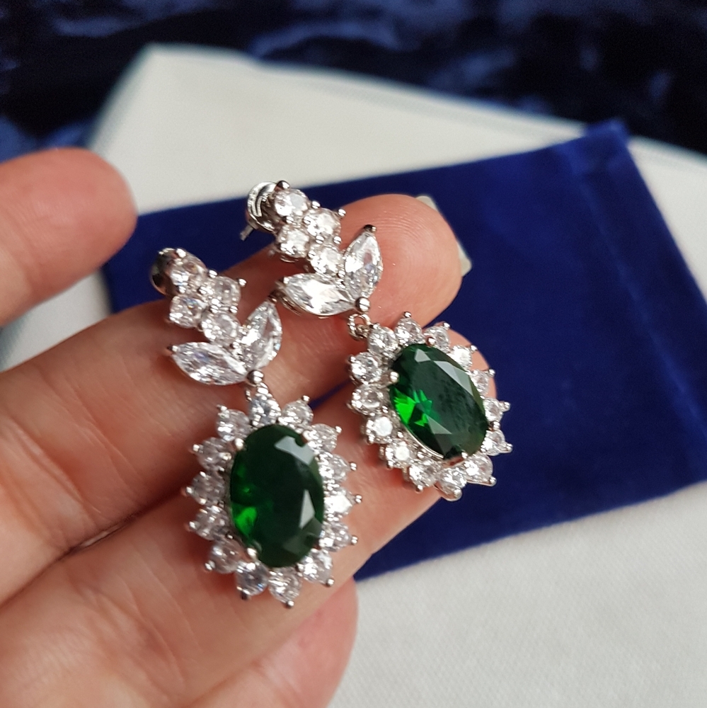 Swarovski Elements Platinum Emerald Green Diana Statement Necklace NEW - Picture 15 of 16